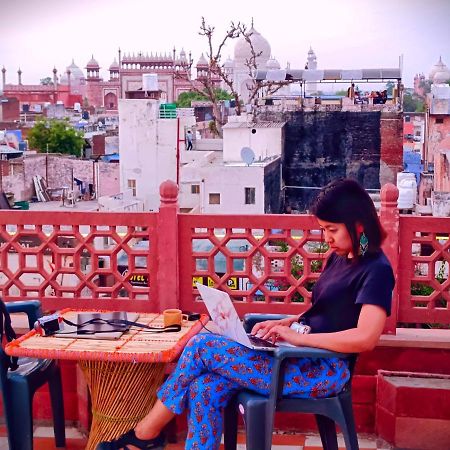 Hotel India Inn Walking Distance From Taj Mahal-- Rooftop Taj Mahal View آغْرا المظهر الخارجي الصورة
