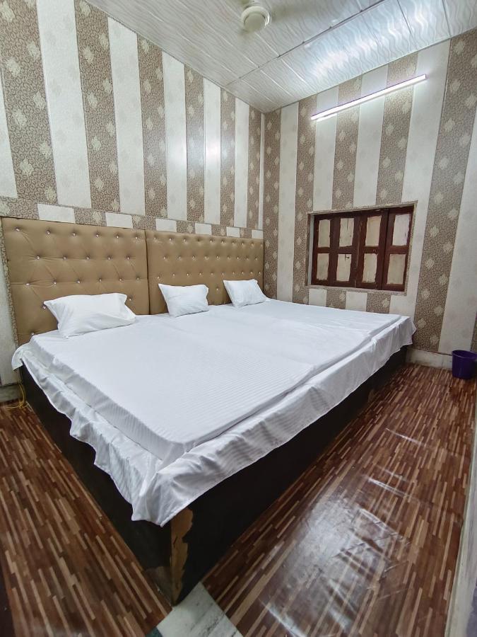 Hotel India Inn Walking Distance From Taj Mahal-- Rooftop Taj Mahal View آغْرا المظهر الخارجي الصورة