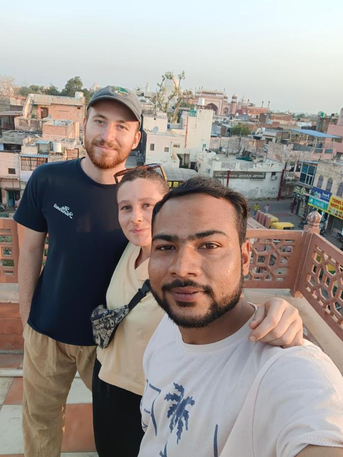 Hotel India Inn Walking Distance From Taj Mahal-- Rooftop Taj Mahal View آغْرا المظهر الخارجي الصورة