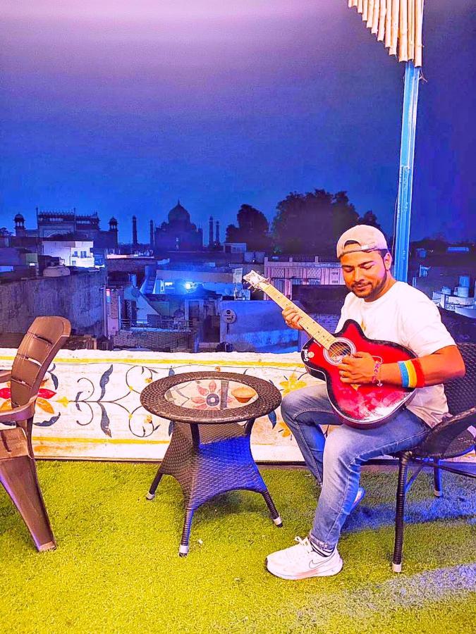 Hotel India Inn Walking Distance From Taj Mahal-- Rooftop Taj Mahal View آغْرا المظهر الخارجي الصورة