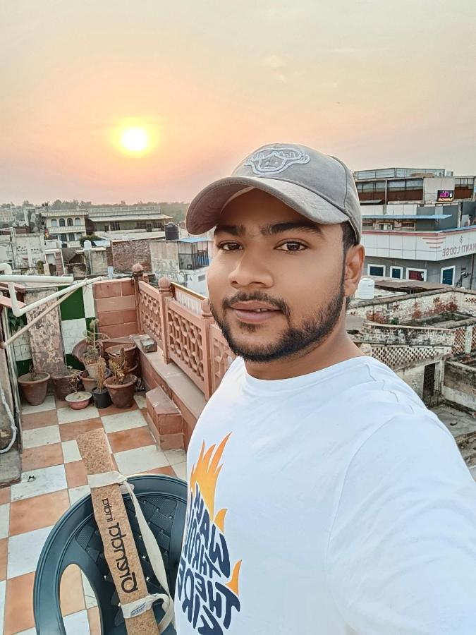 Hotel India Inn Walking Distance From Taj Mahal-- Rooftop Taj Mahal View آغْرا المظهر الخارجي الصورة