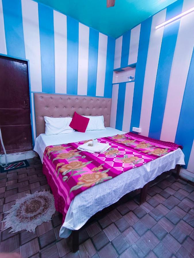Hotel India Inn Walking Distance From Taj Mahal-- Rooftop Taj Mahal View آغْرا المظهر الخارجي الصورة