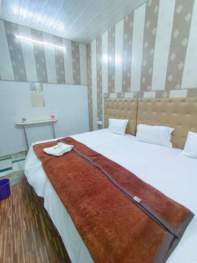 Hotel India Inn Walking Distance From Taj Mahal-- Rooftop Taj Mahal View آغْرا المظهر الخارجي الصورة