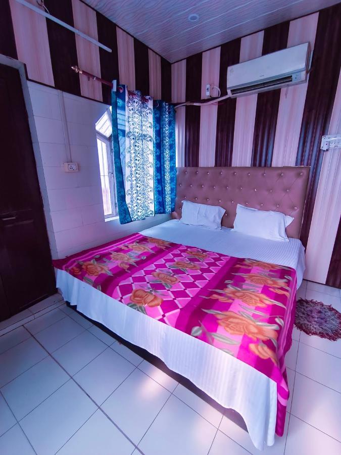 Hotel India Inn Walking Distance From Taj Mahal-- Rooftop Taj Mahal View آغْرا المظهر الخارجي الصورة