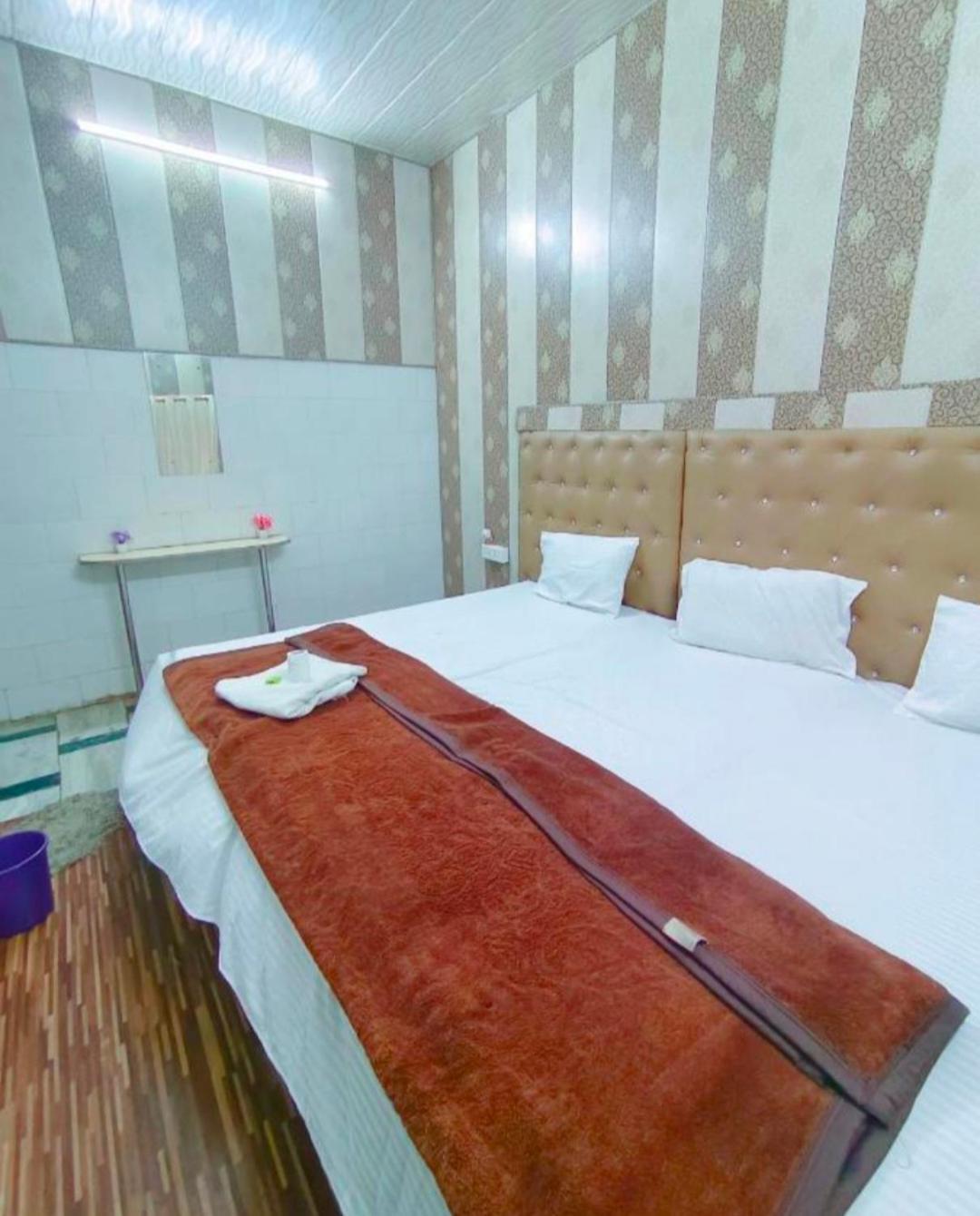 Hotel India Inn Walking Distance From Taj Mahal-- Rooftop Taj Mahal View آغْرا المظهر الخارجي الصورة